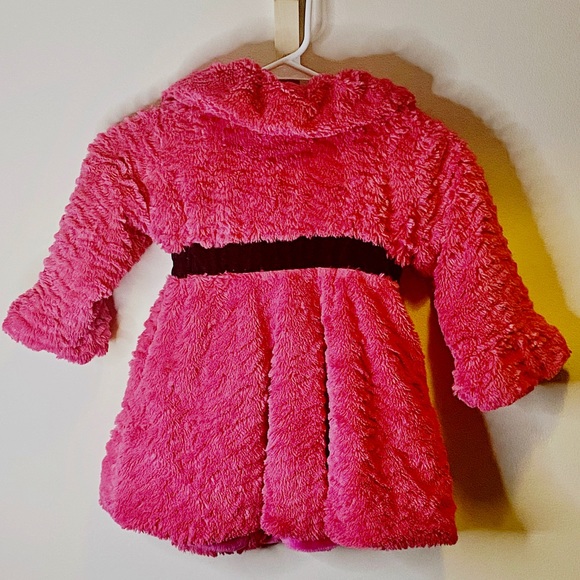 American Widgeon Pink Faux Fur Coat - Picture 6 of 6